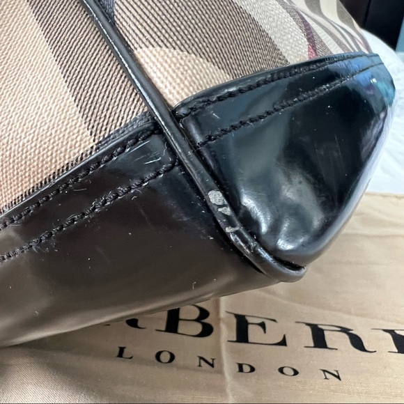 SOLD‼️ Burberry Nova Check Satchel - Picture 5 of 9